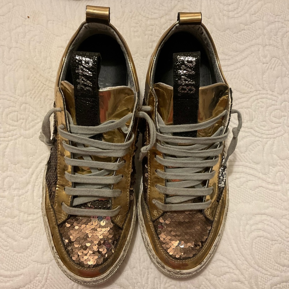 P448 Gold Sneakers